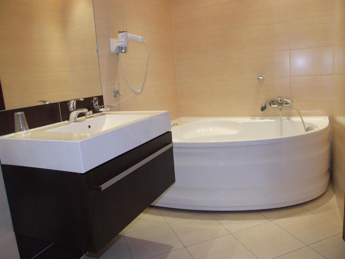 Hotel Relax Kęty Zimmer foto